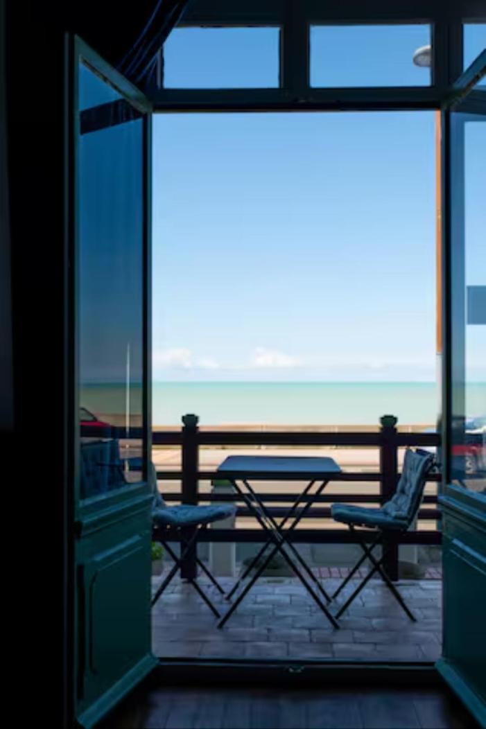 La Decouverte, Appartement Front De Mer Mers 外观 照片